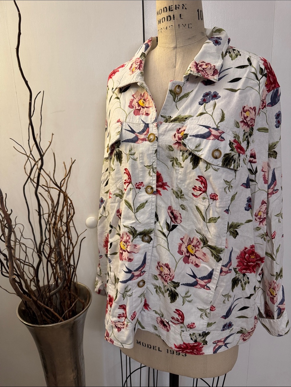 Tahari White Floral Button-Front Jean Jacket with Pink & Red Blooms